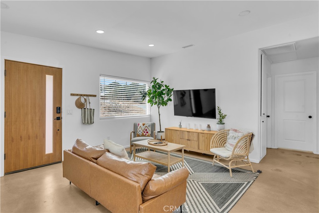61550 Sunburst Dr Property Photo 5