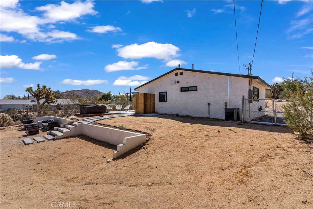 61550 Sunburst Dr Property Photo 16