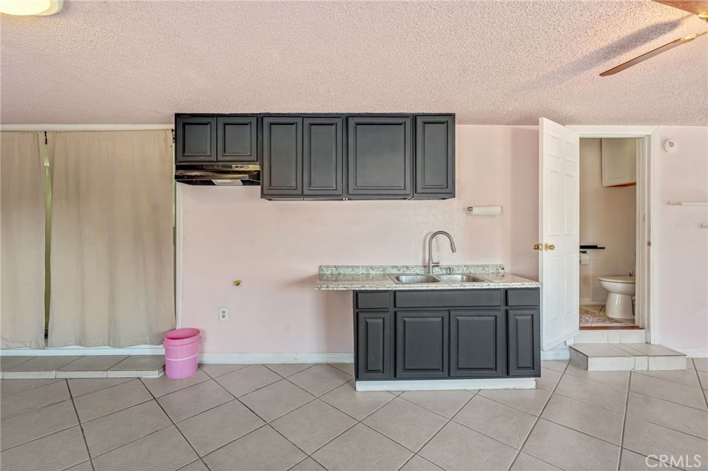 535 E Valencia Street Property Photo 16