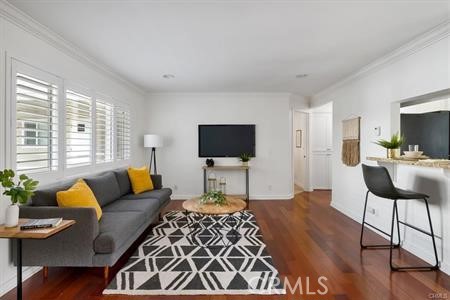 1055 Orizaba 6 Property Photo 2