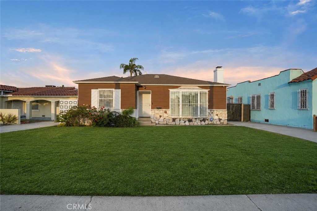9812 S Denker Property Photo 1