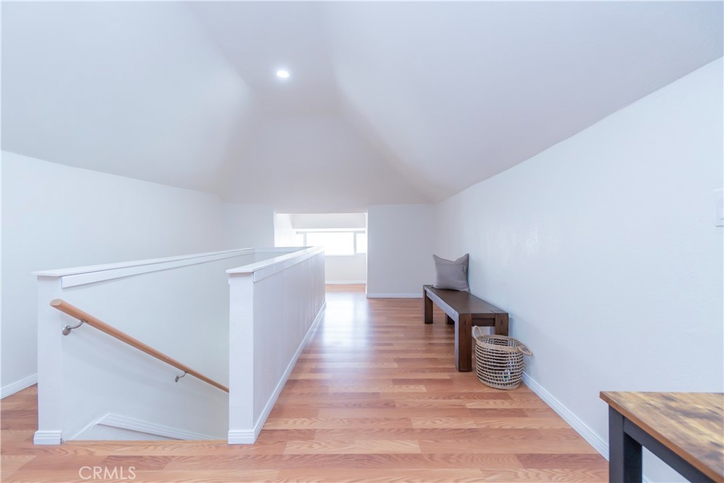 232 W 40th Place Property Photo 22