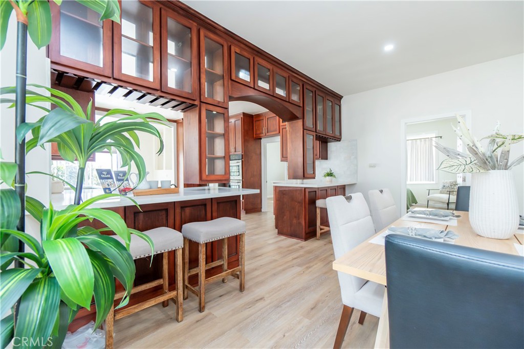 232 W 40th Place Property Photo 33