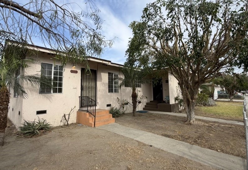 2901 Webster Property Photo 3