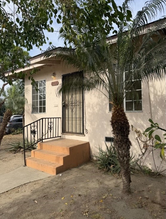 2901 Webster Property Photo 4