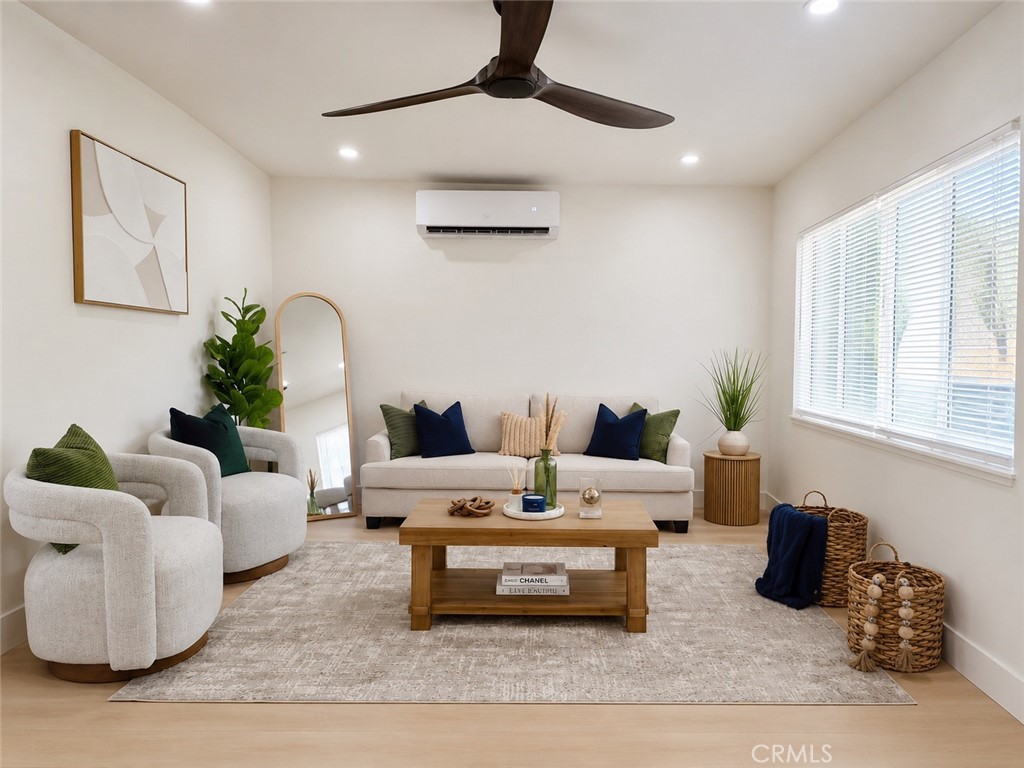 8214 Jadeite Ave Property Photo 2