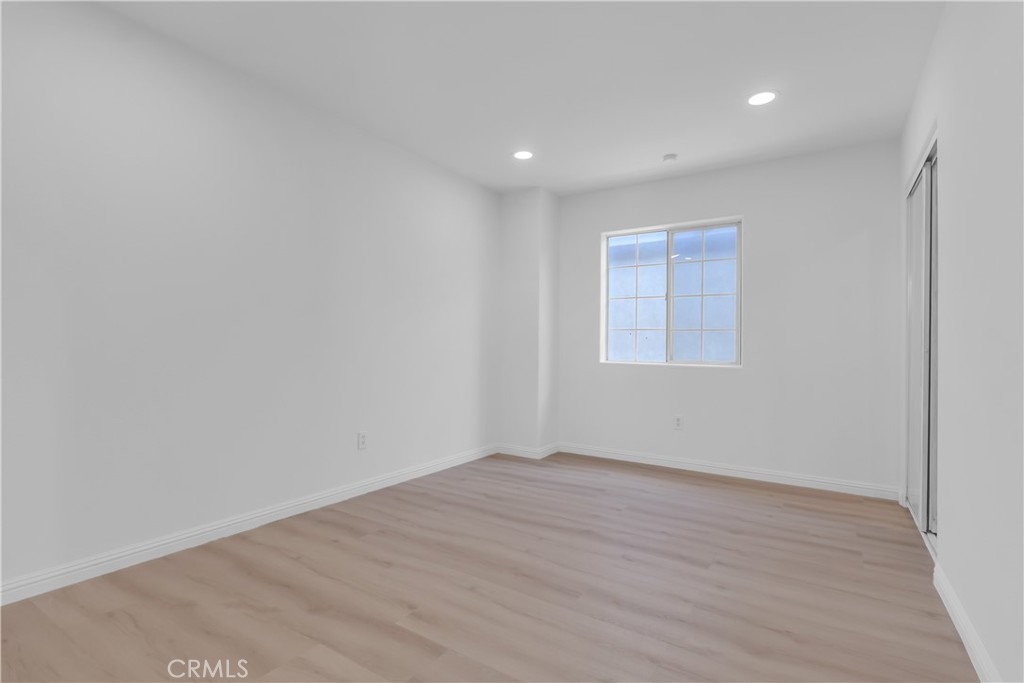 1301 E Pacific Coast Property Photo 19