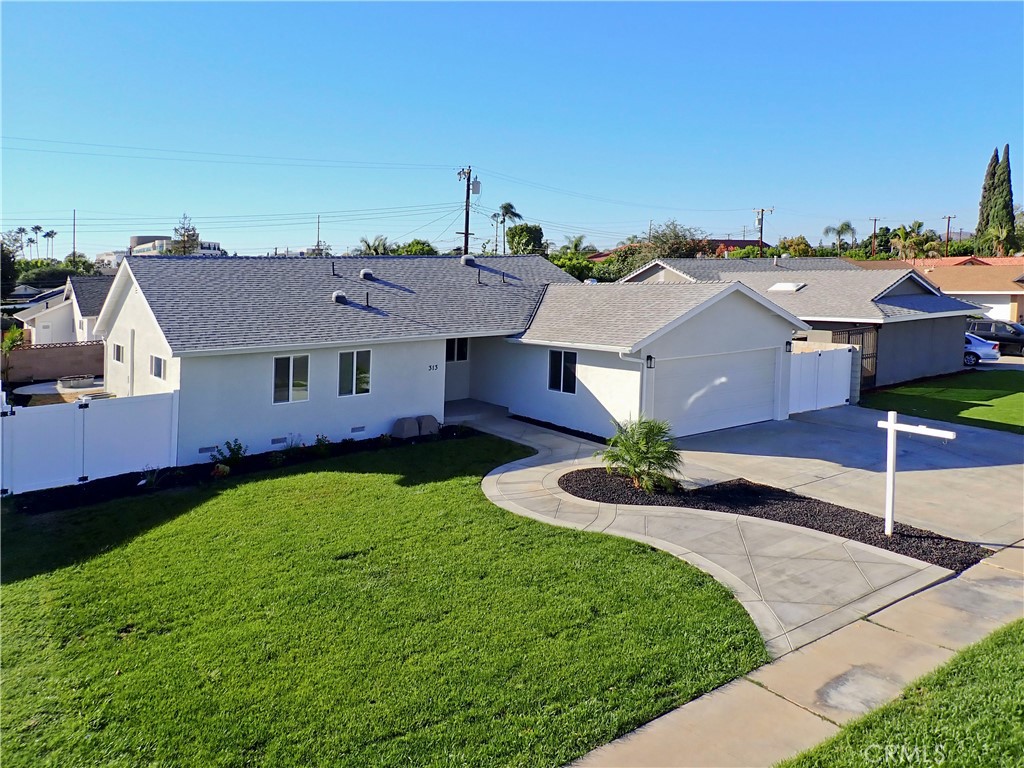 313 Stardust Property Photo 1