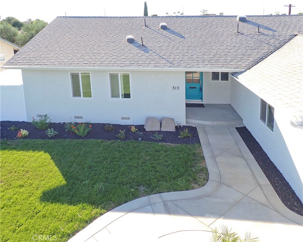 313 Stardust Property Photo 3