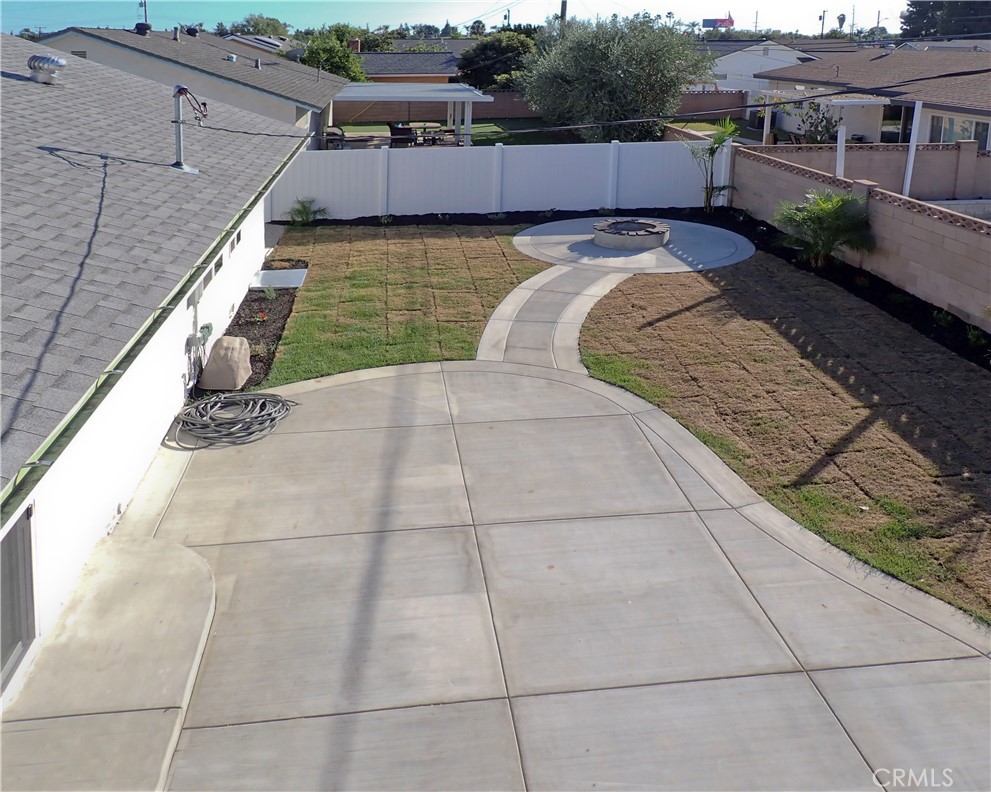313 Stardust Property Photo 4