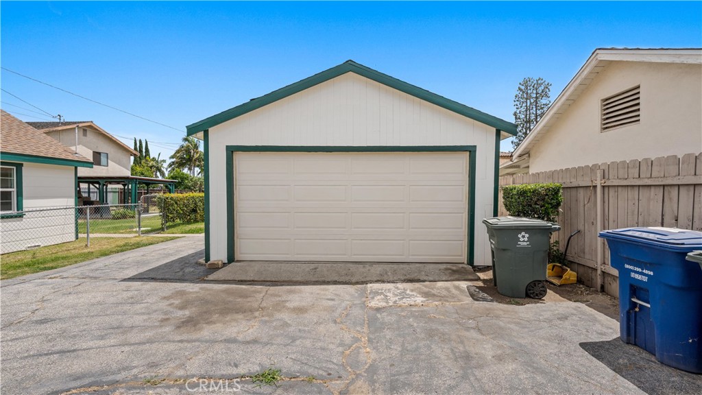 9228 Rio Dell St. Property Photo 7