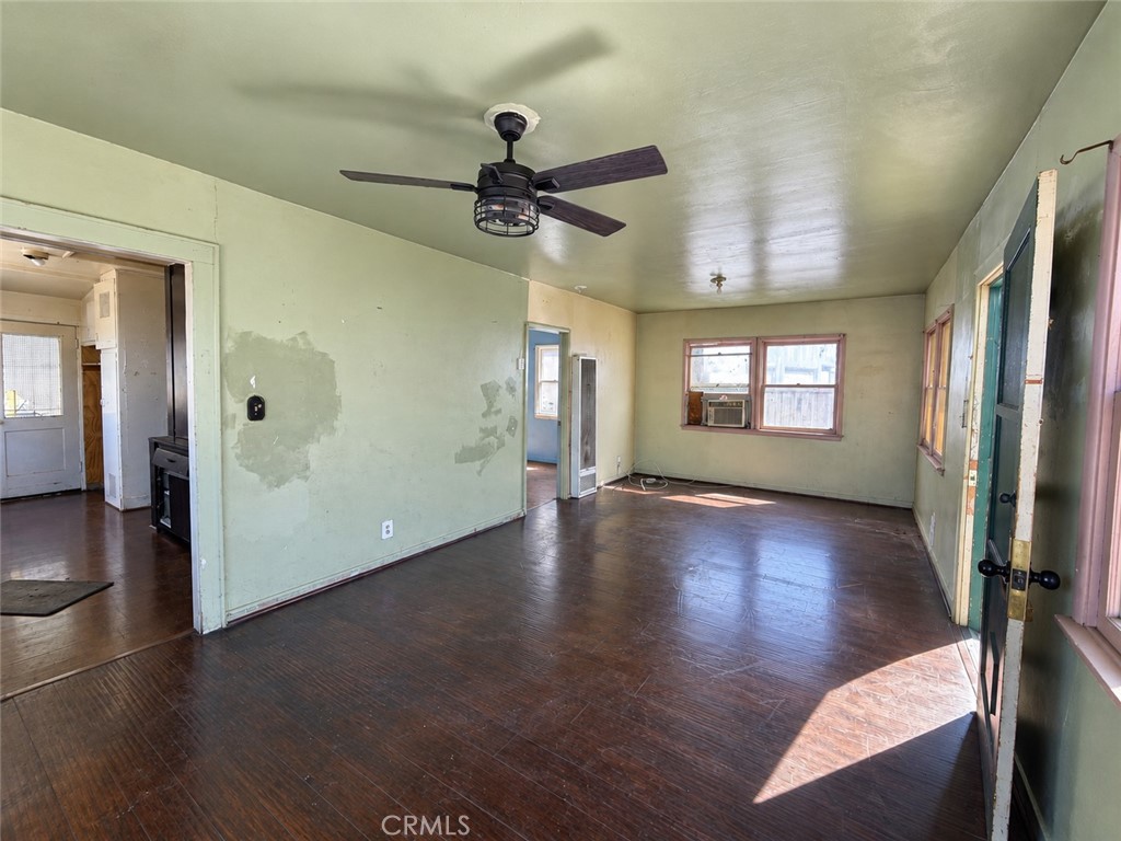 1272 Queen Anne Property Photo 3