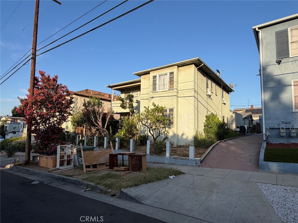 1272 Queen Anne Property Photo 5