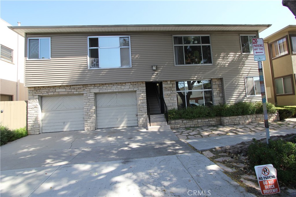 1831 E Appleton Property Photo 4