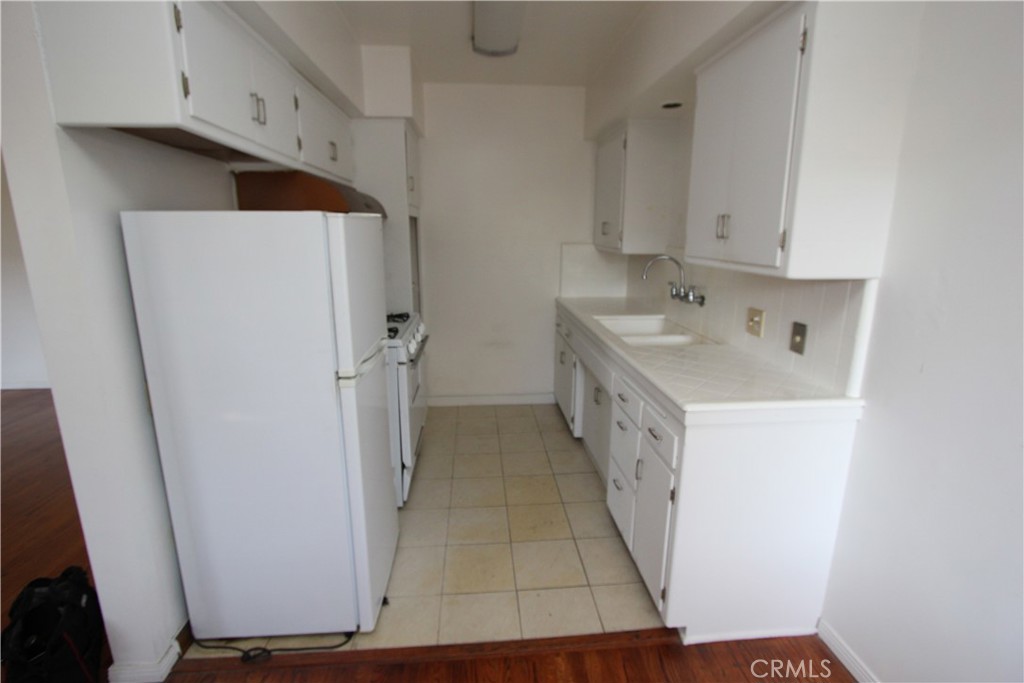 1831 E Appleton Property Photo 9