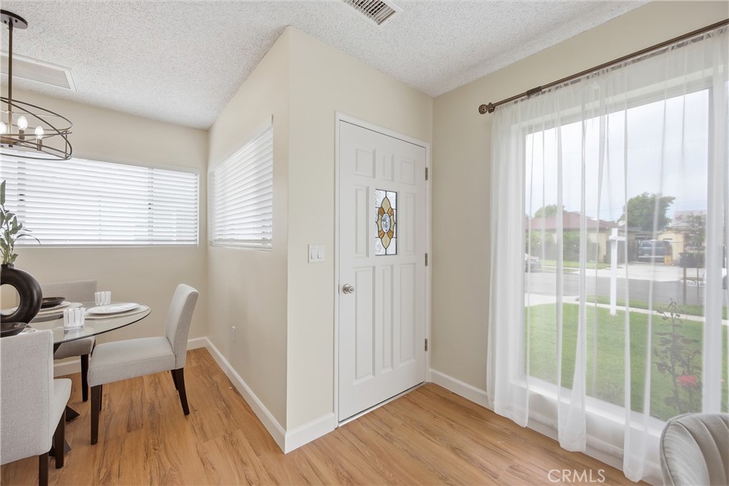 5412 Lemoran Avenue Property Photo 2