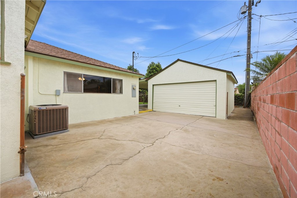 5412 Lemoran Avenue Property Photo 31