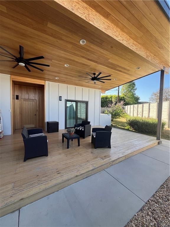 12213 Pine Property Photo 2