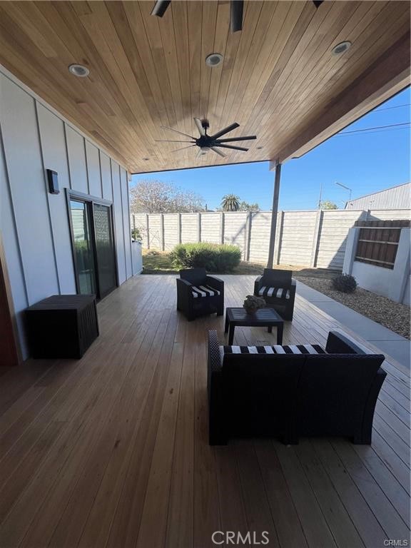 12213 Pine Property Photo 3