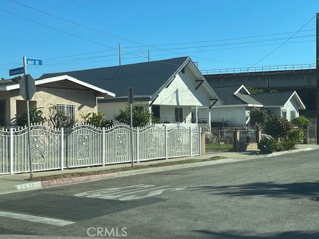 1656 16581 E 61st Property Photo 9