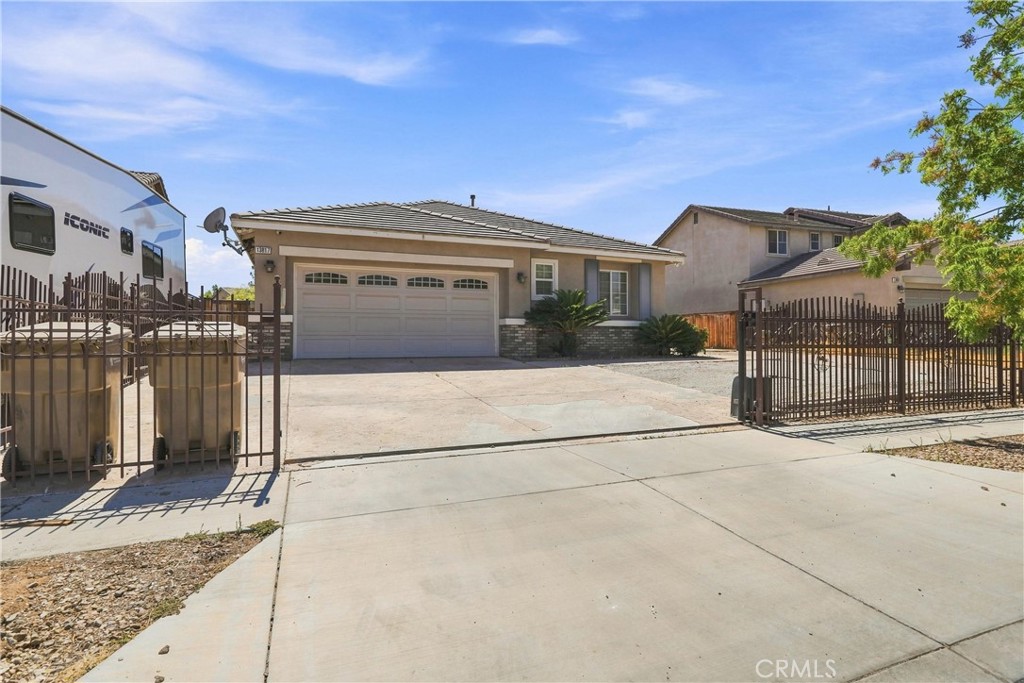 13817 Coolidge Property Photo 1