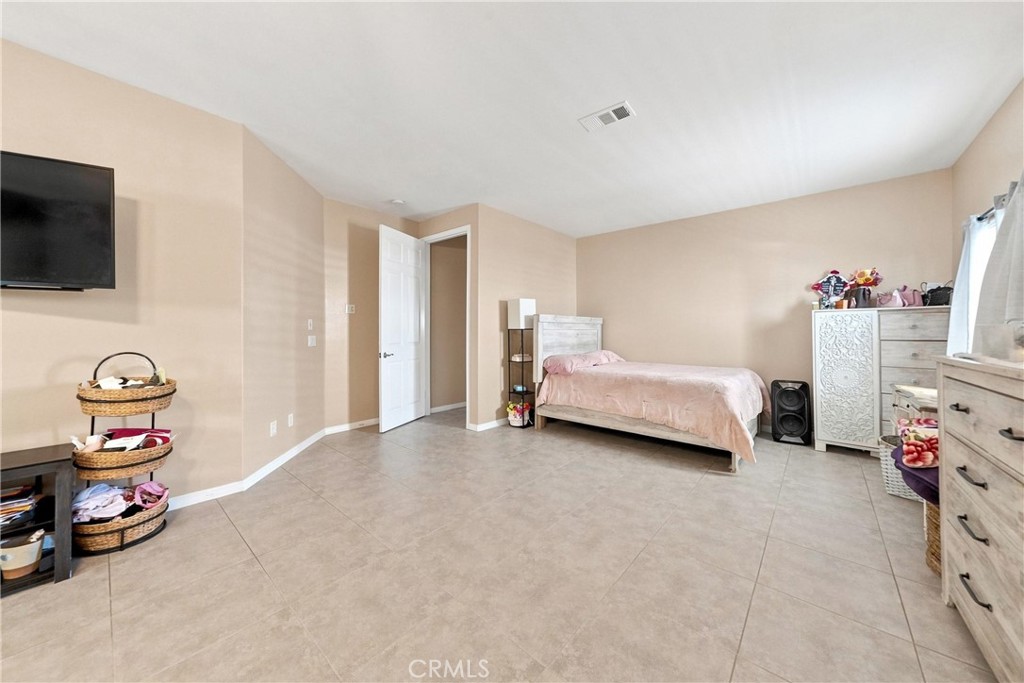 13817 Coolidge Property Photo 20