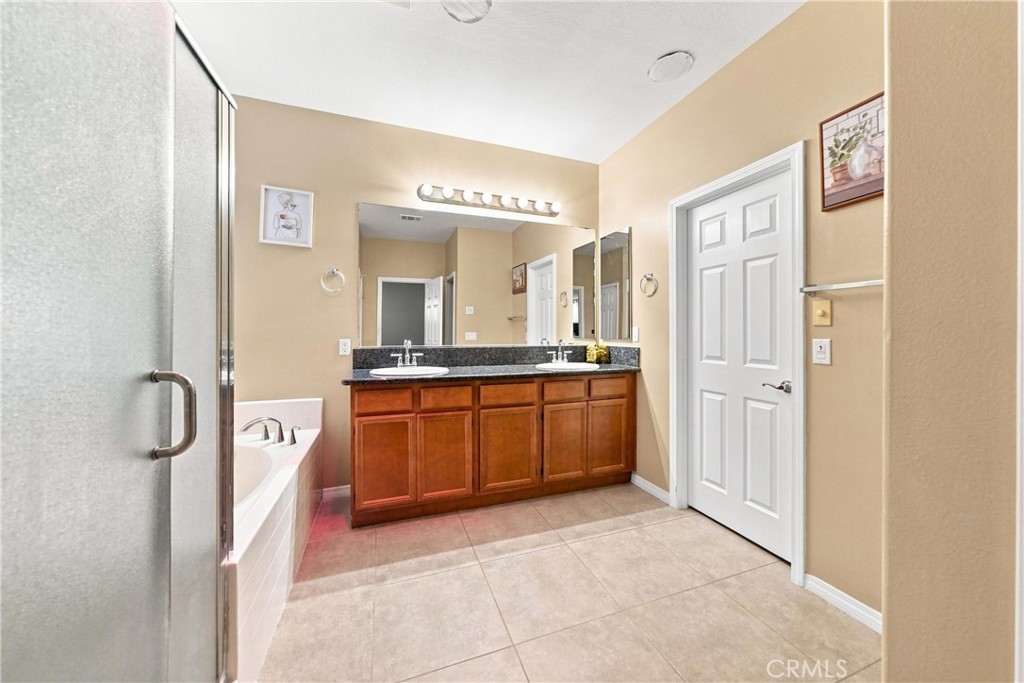 13817 Coolidge Property Photo 21