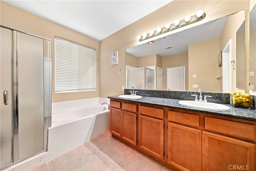 13817 Coolidge Property Photo 23
