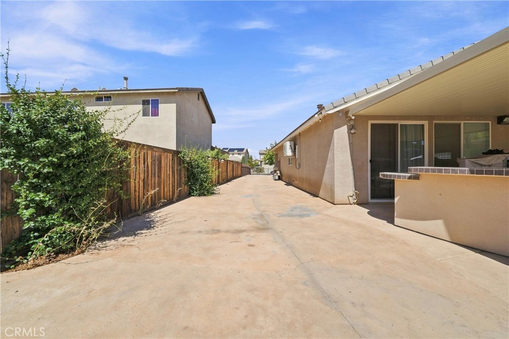 13817 Coolidge Property Photo 33