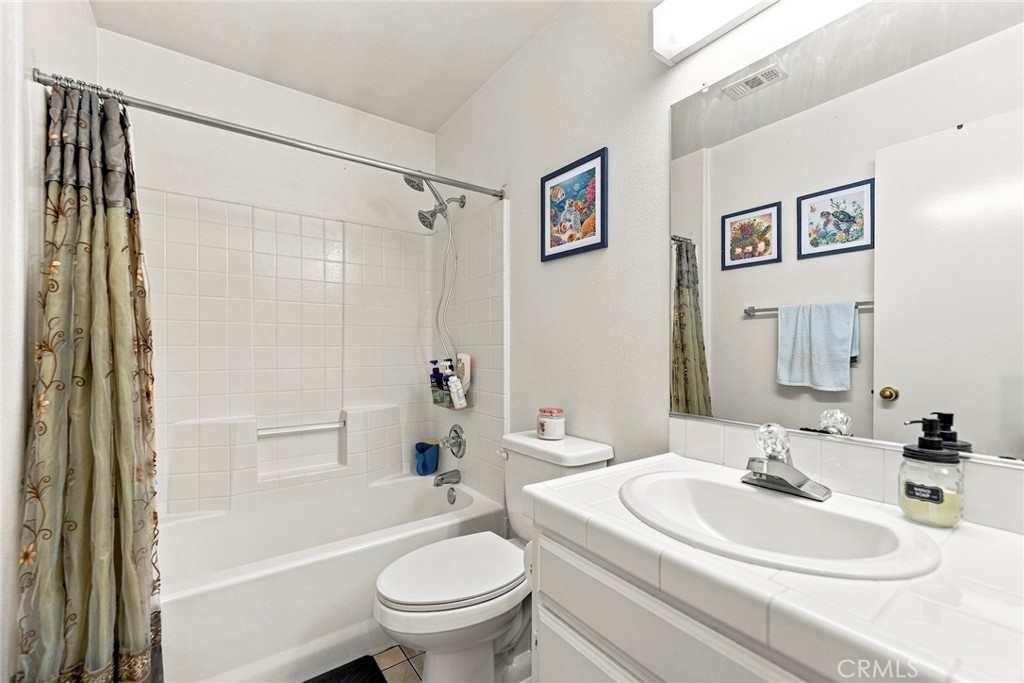 13421 Hubbard St #103 Property Photo 18