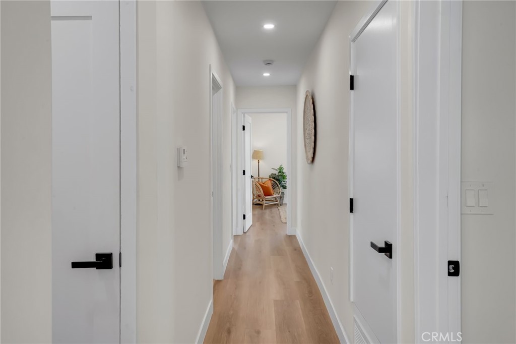 1912 W 76th Property Photo 33