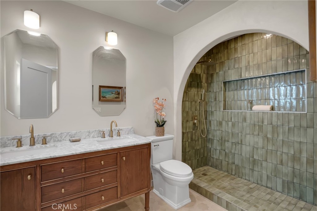 1912 W 76th Property Photo 48