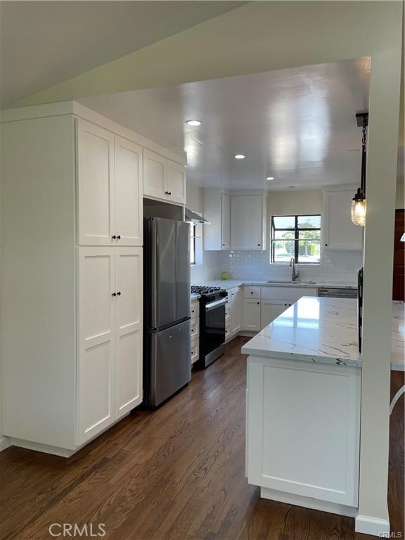 19205 Anza Property Photo 3
