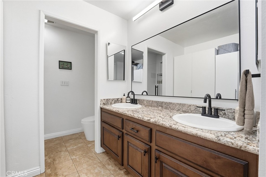 3669 Country Club Drive C Property Photo 34
