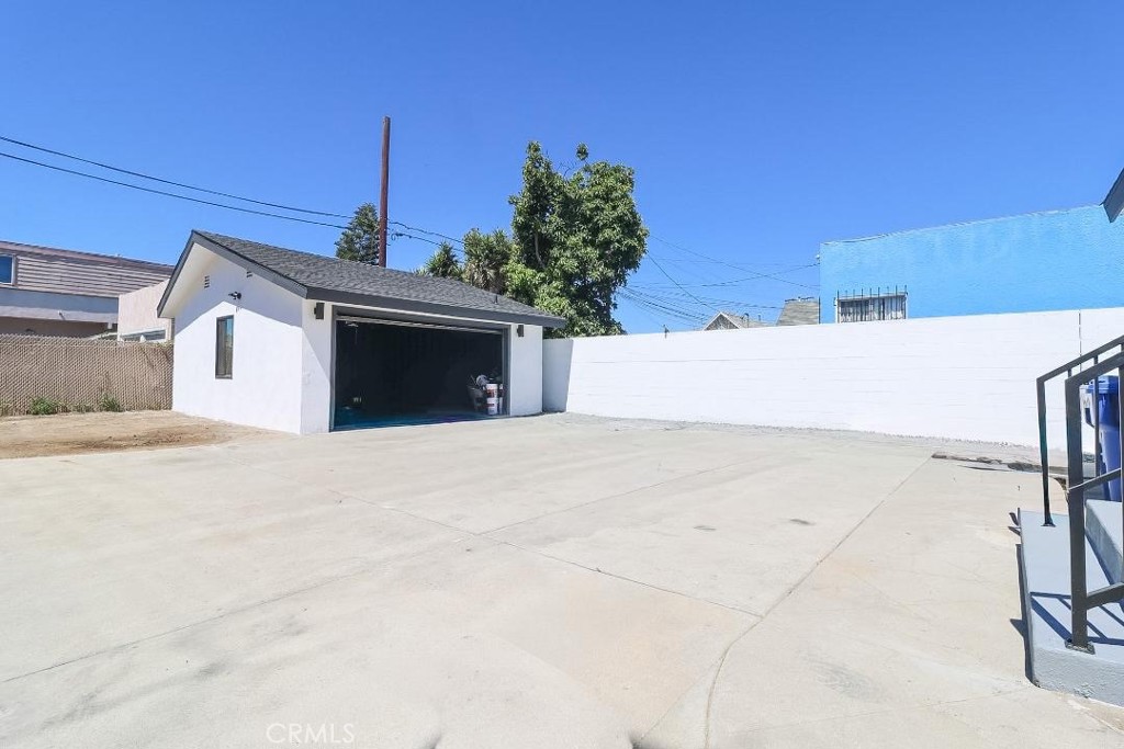 1839 W 35th Place Property Photo 25