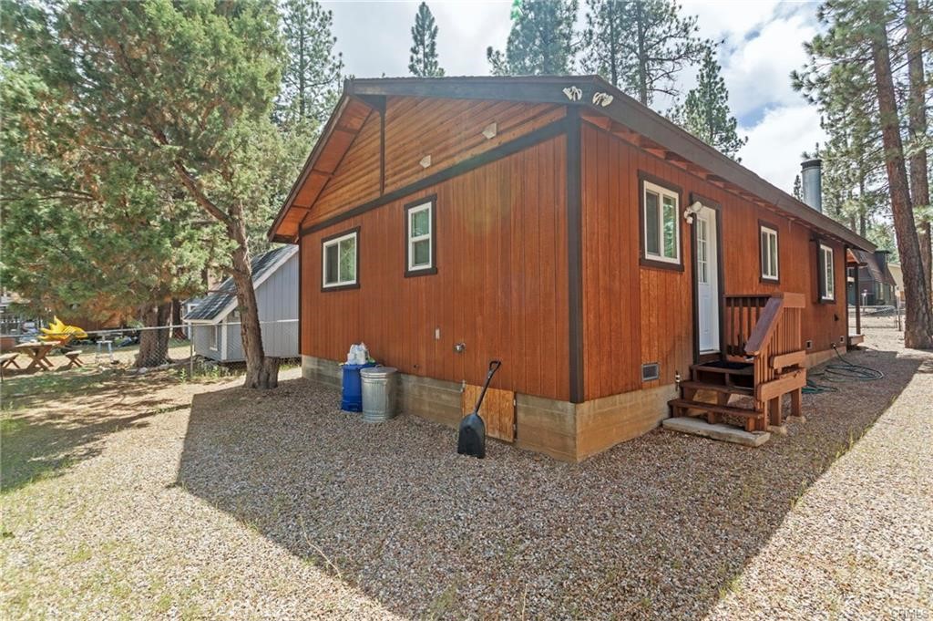 2051 6th Property Photo 5