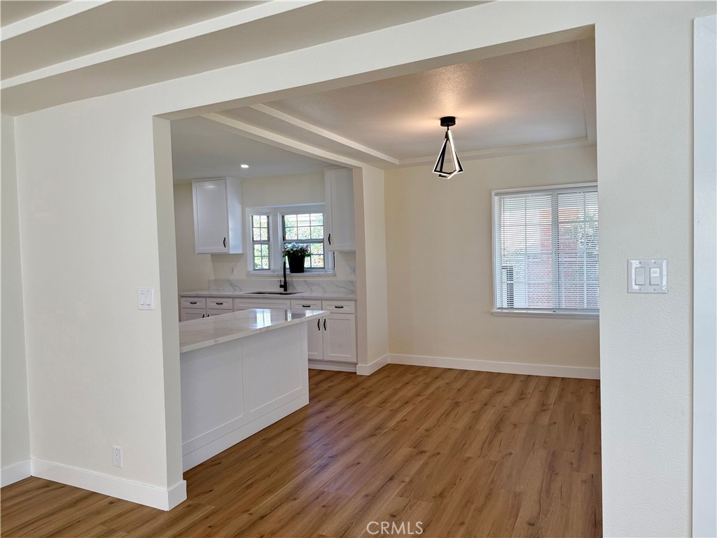 1861 W 94th Property Photo 10