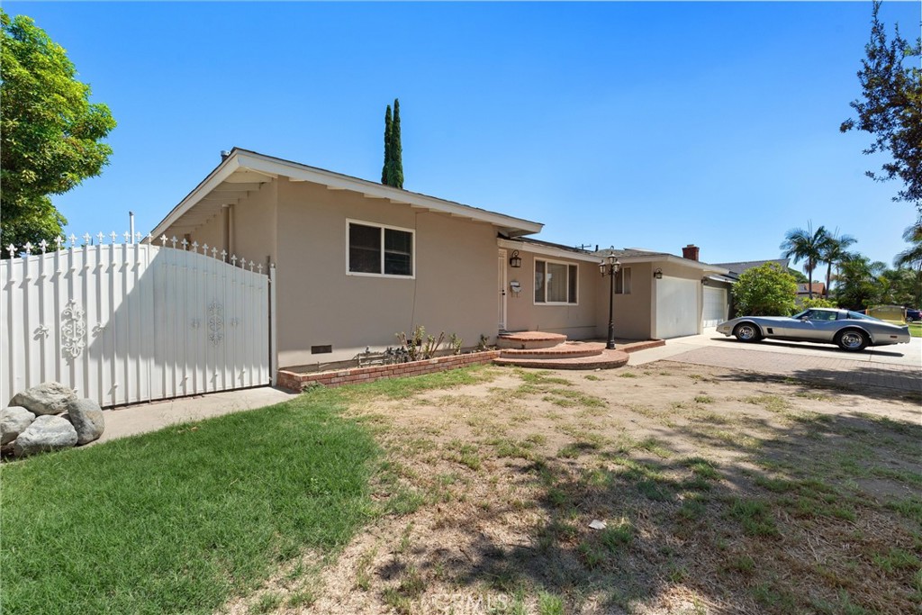 1335 Rexwood Property Photo 1