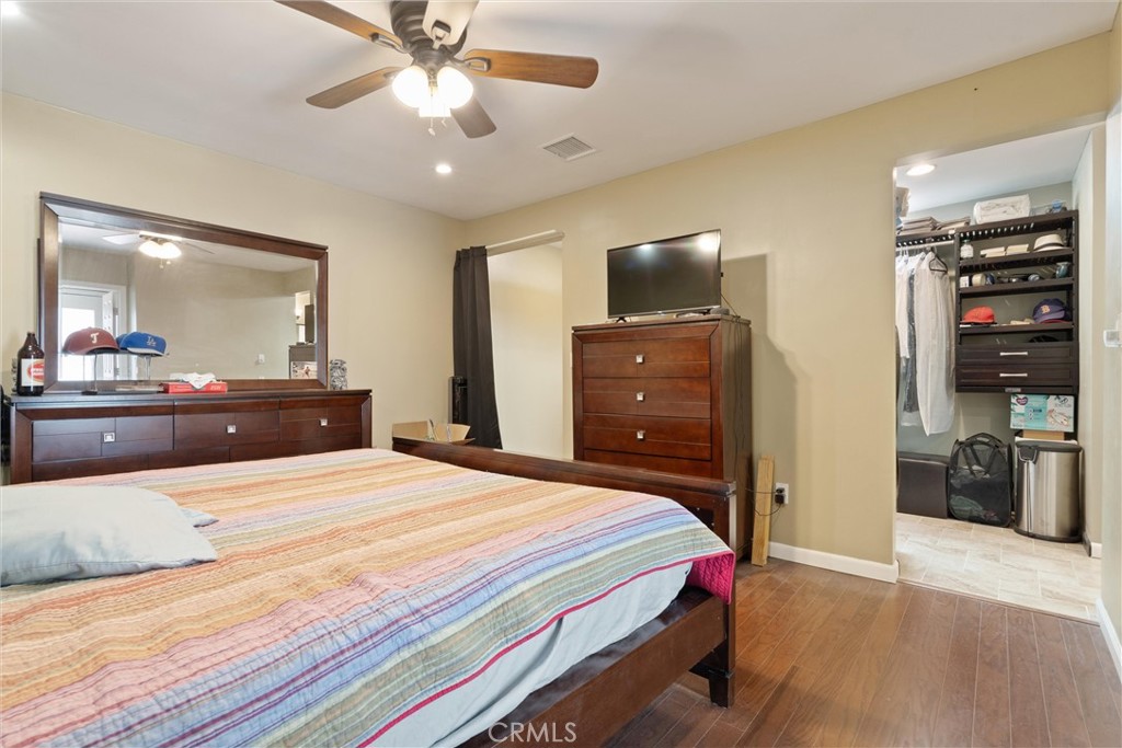 1335 Rexwood Property Photo 8