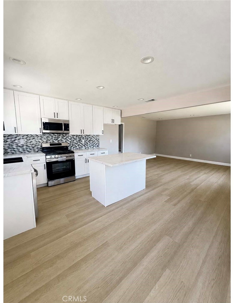 575 E Fernleaf Property Photo 1