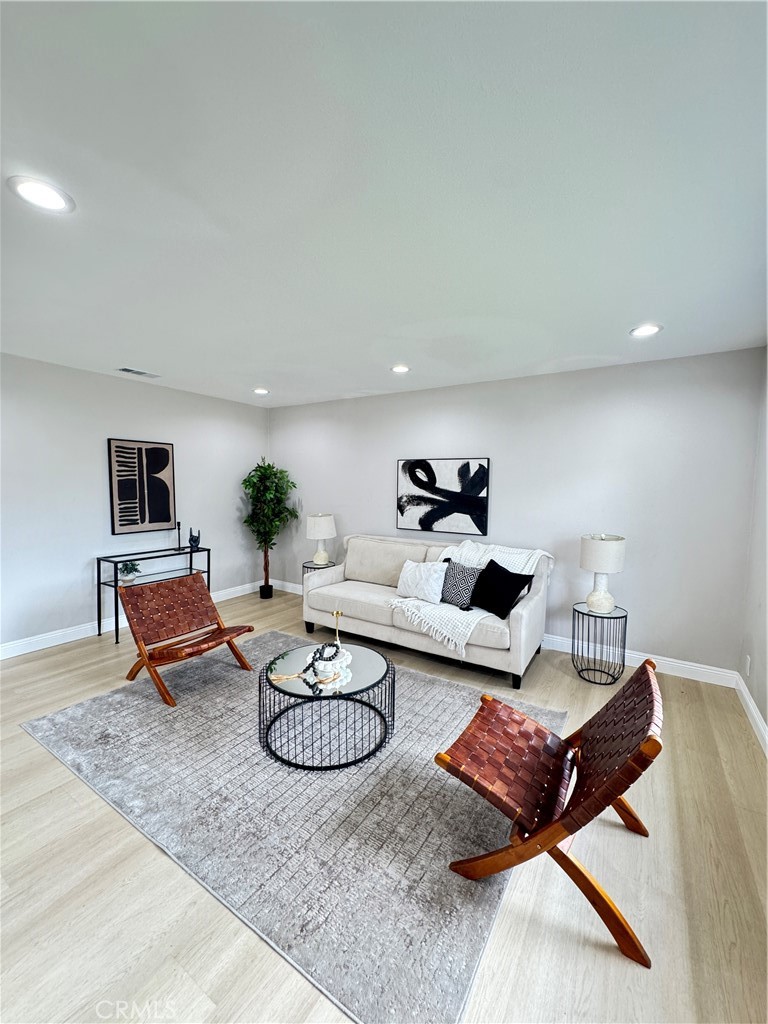 575 E Fernleaf Property Photo 11