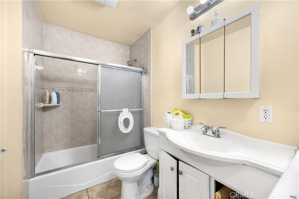 2031 E Spaulding Way Property Photo 19