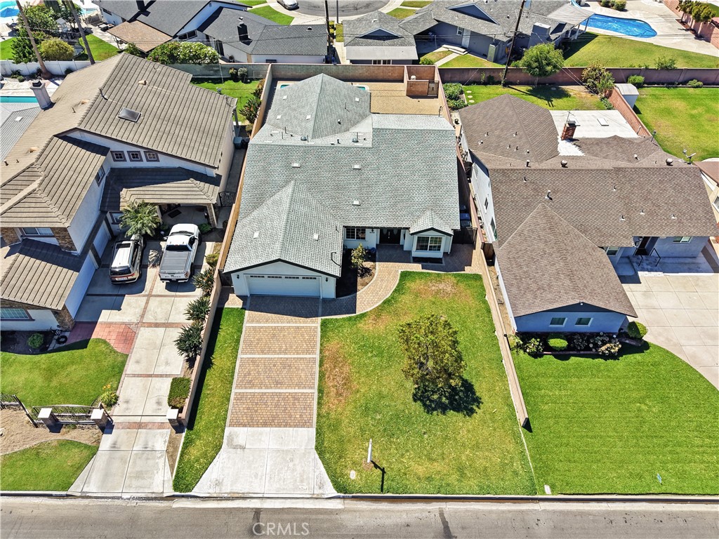 8550 Raviller Drive Property Photo 3