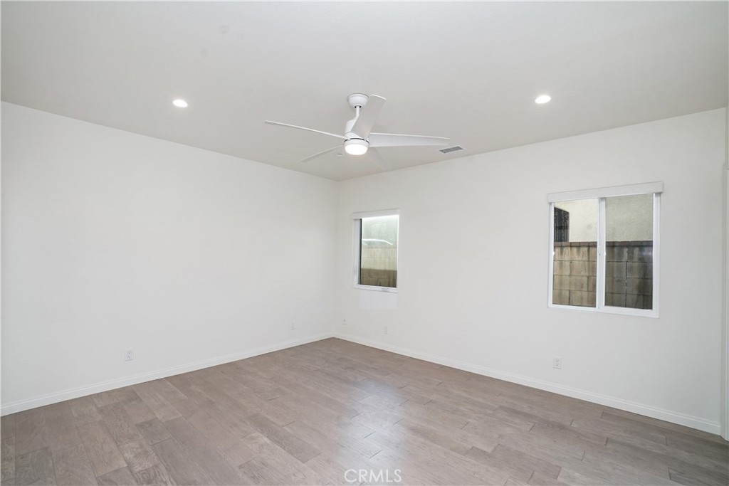 8550 Raviller Drive Property Photo 21
