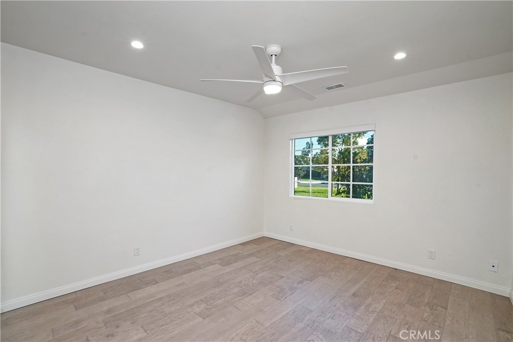 8550 Raviller Drive Property Photo 24