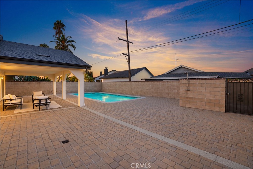 8550 Raviller Drive Property Photo 29