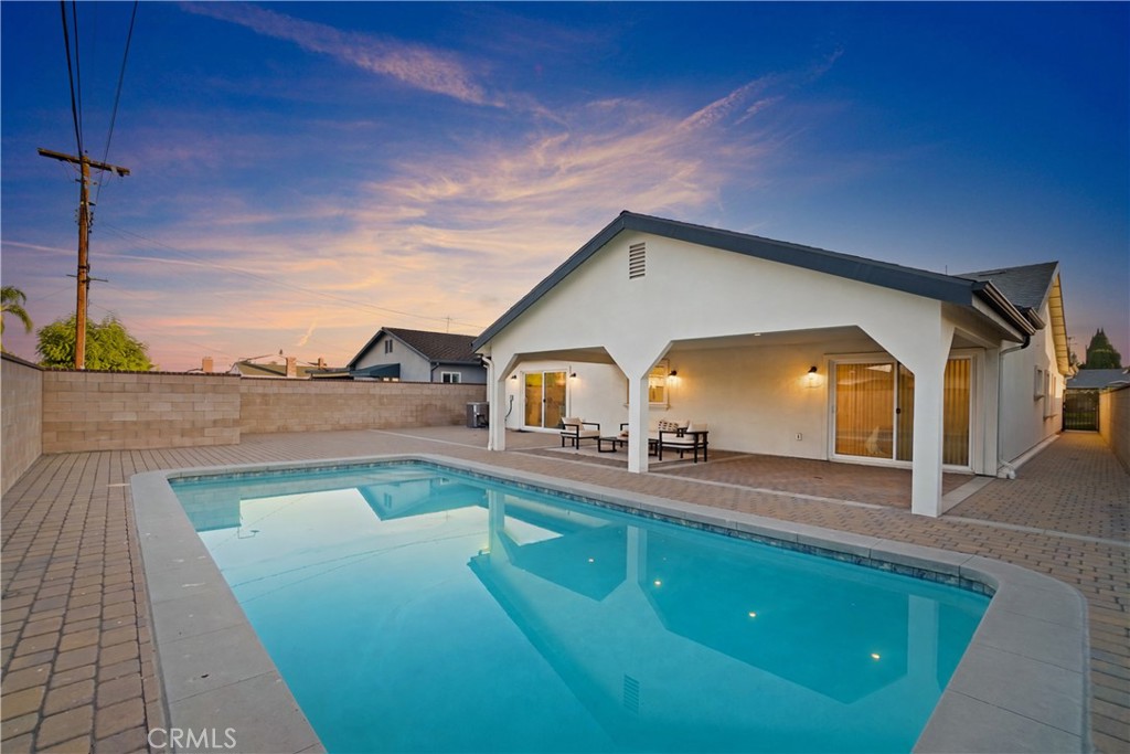 8550 Raviller Drive Property Photo 30