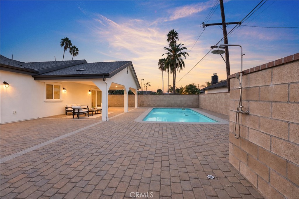 8550 Raviller Drive Property Photo 32