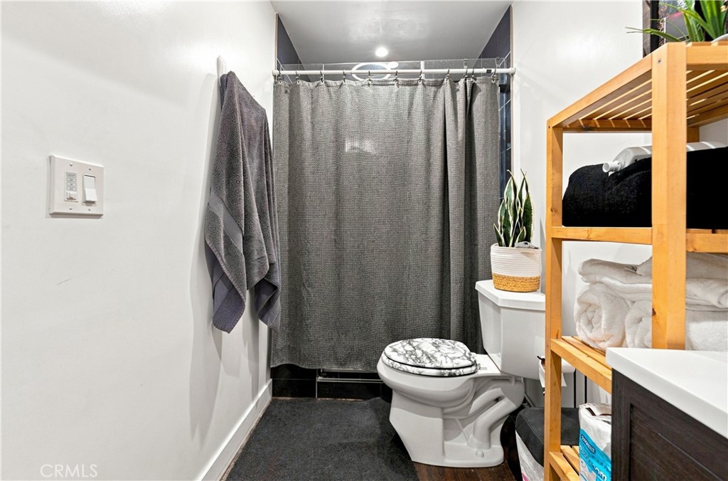 15058 Folger Street Property Photo 34