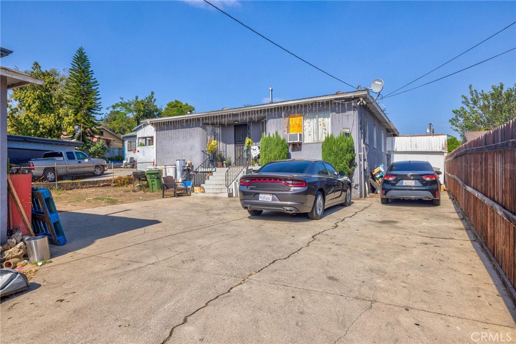 1621 Murchison Property Photo 43